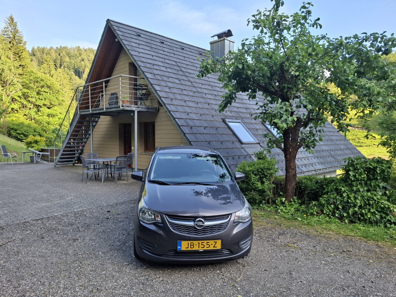 Opel Karl in prima staat, 26-9-2025 voll. geserviced, oa nieuwe banden