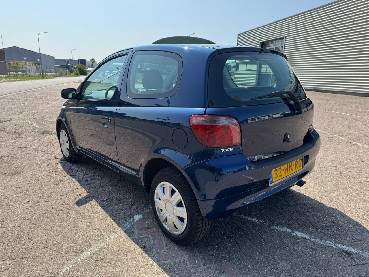 Toyota yaris bj 2002  1450 euro