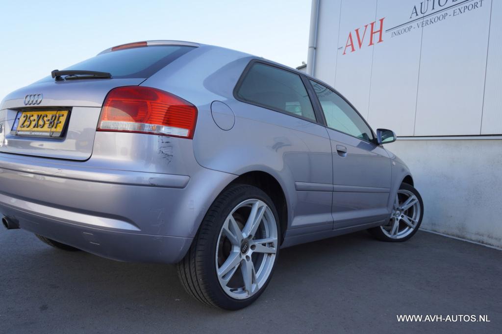 Audi A3 1.6 fsi attraction