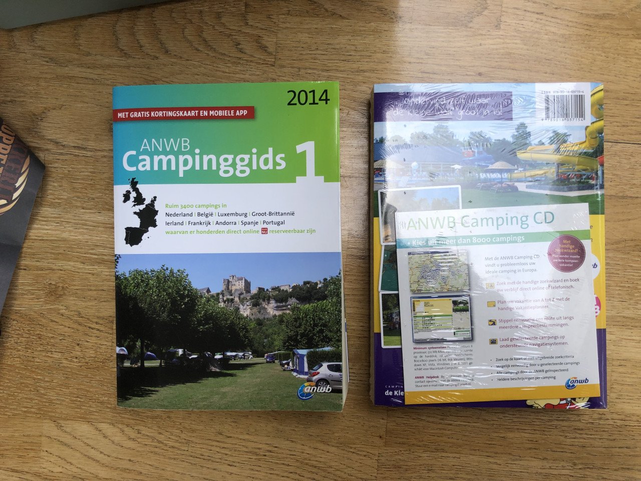 Te Koop Anwb Camping gids deel 1 en 2