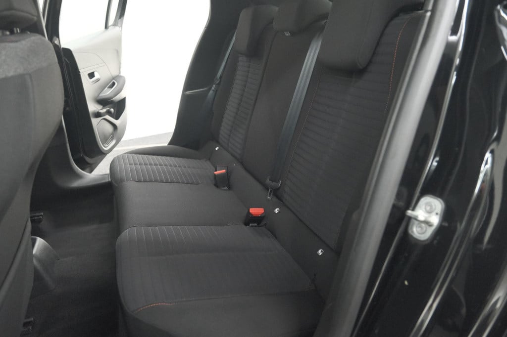 Peugeot 208 puretech 75 active | apple carplay | cruise control | airco