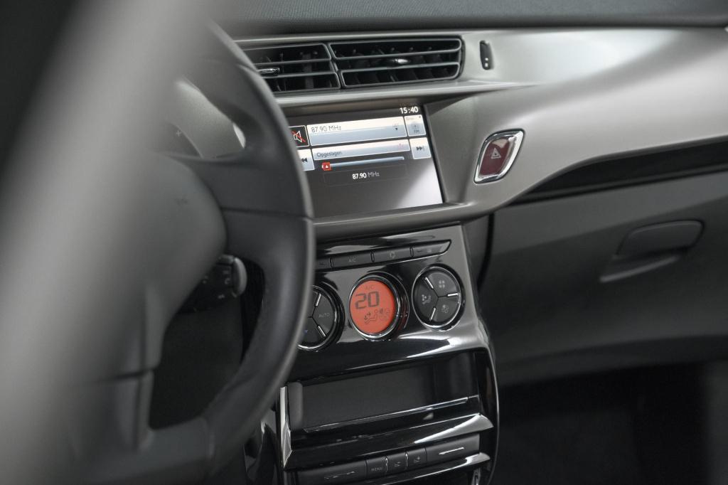 Citroen C3 puretech 82 selection | trekhaak | apple carplay | parkeersensor