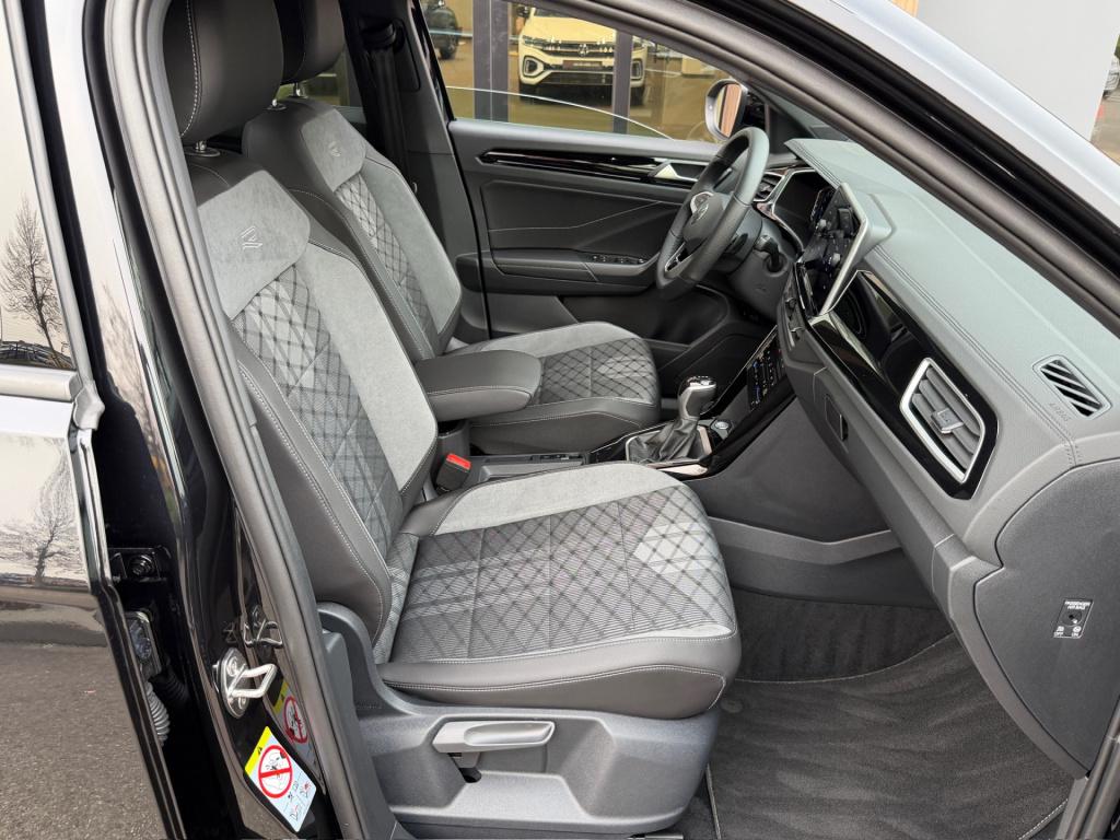 Volkswagen T-roc 1.5 tsi 150pk dsg r-line | camera | keyless | elek. achter