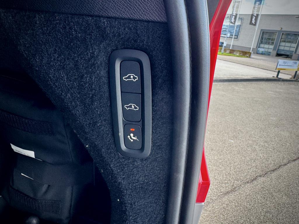 Volvo XC90 2.0 t8 recharge awd ultra dark 22" leder luchtvering massage
