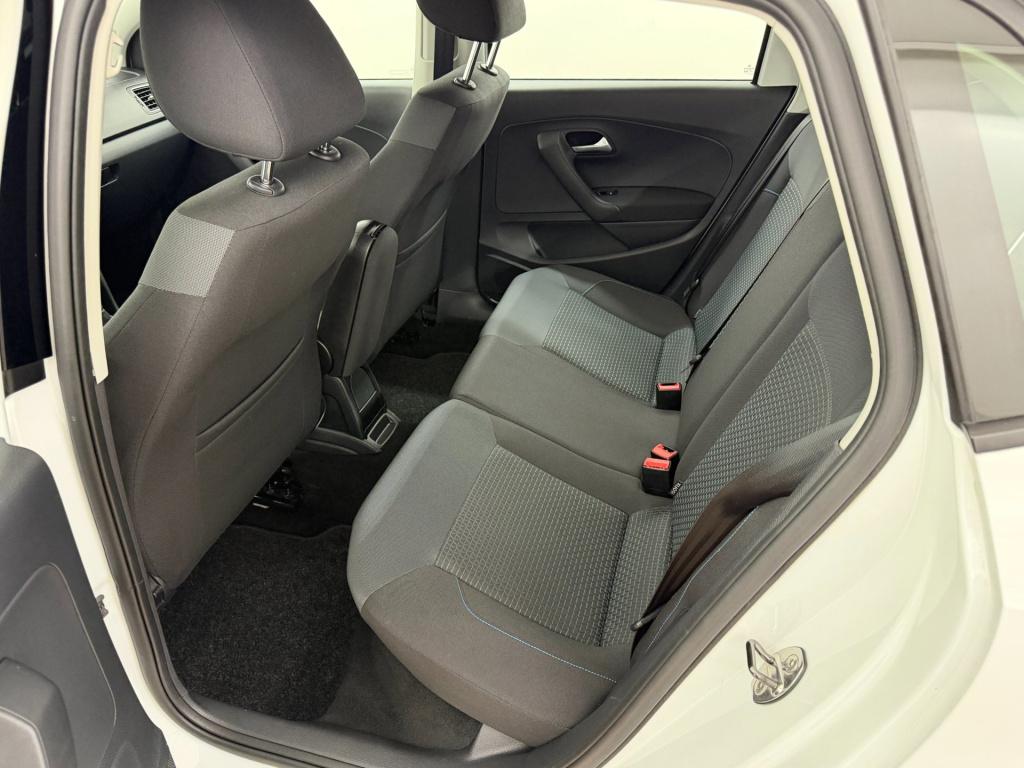 Volkswagen Polo occasion 1.0 bluemotion connected series | wit | tweedehand