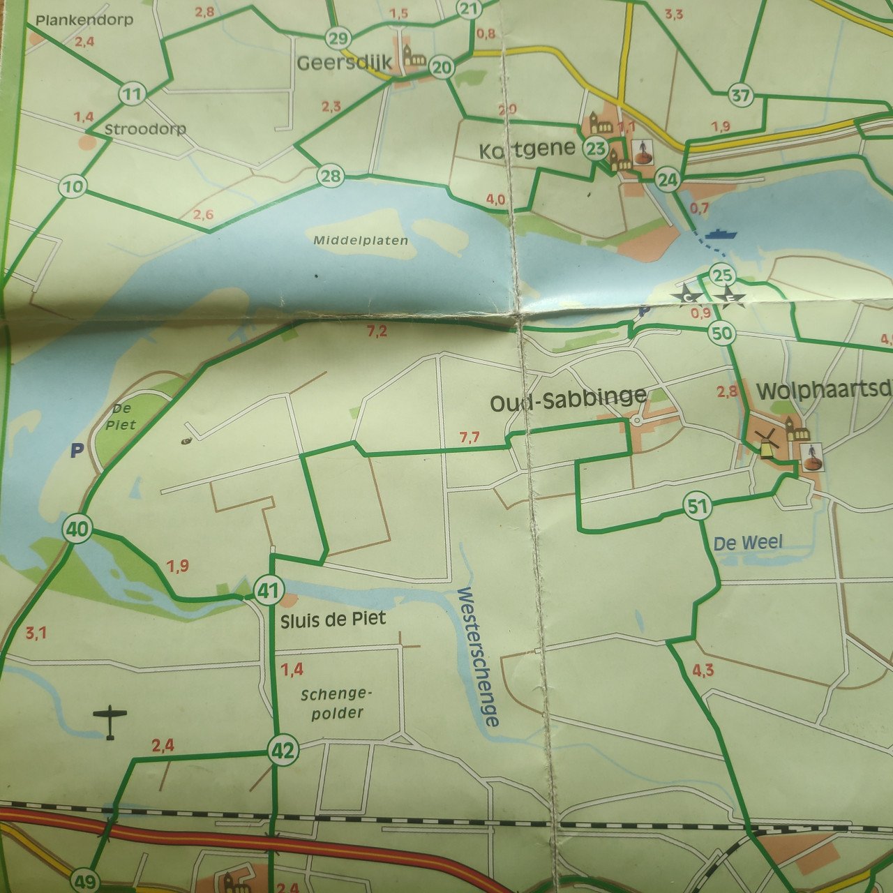 Fietsen via FIETSKNOOPPUNTENNETWERK + overnachting in stille polder