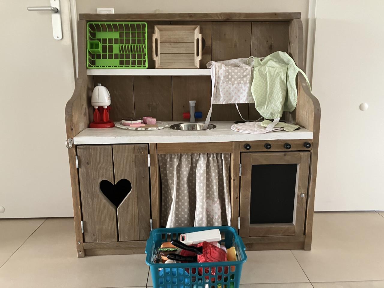 Speelgoedkeuken steigerhout