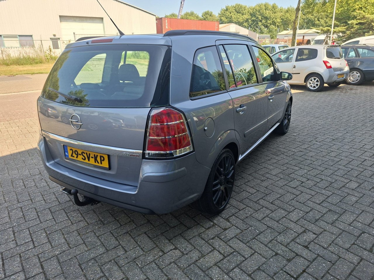 Opel ZAFIRA 2.0 turbo OPC 190 pk MPV bj:2005 7 pers leer-airco