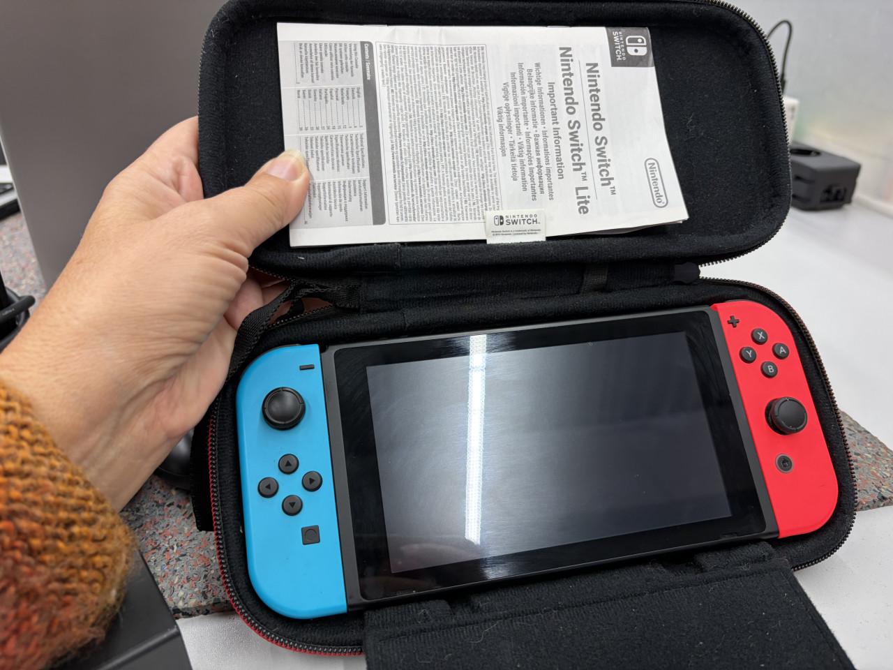 Nintendo Switch incl 6 spelletjes