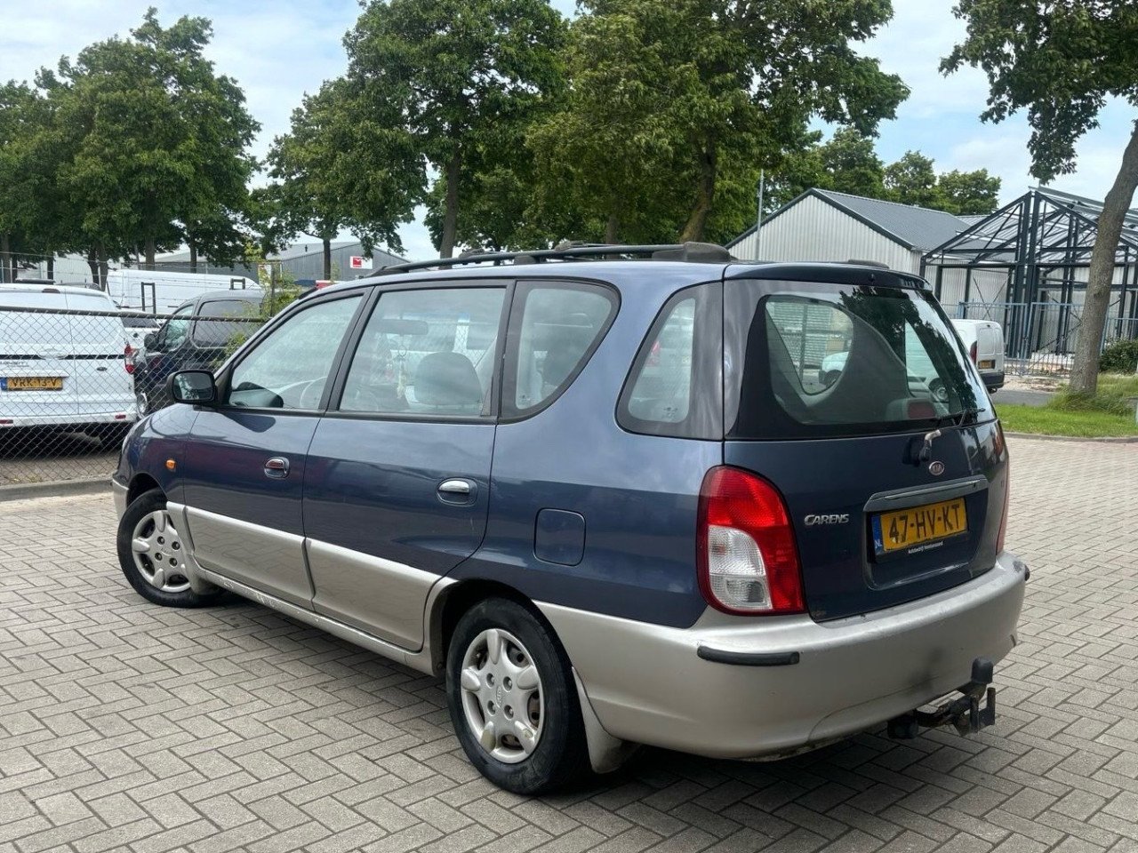 Kia Carens 1.8Ls Airco inruilkoopje € 750
