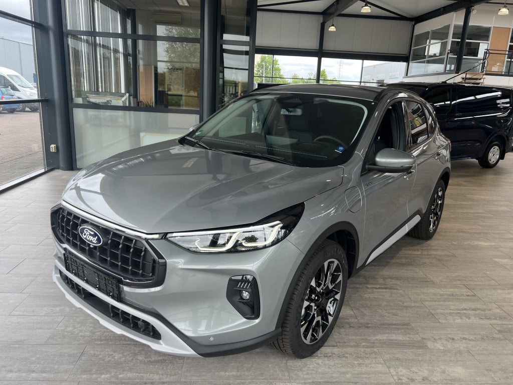 Ford Kuga 2.5 phev active slechts 322km!