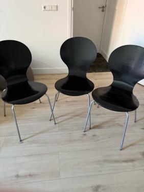 3 vlinderstoeltjes zwart € 25
