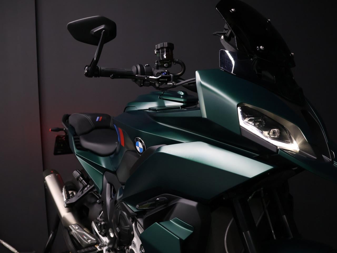 M 1000 XR Aurelius Green | BTW Motor