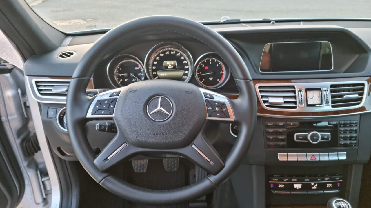 Nieuwe E220 CDI met 9750 km!