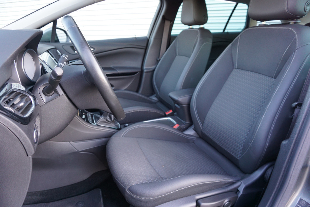 Opel Astra sports tourer 1.4 innovation climate / navi / stoelverw. / cruis