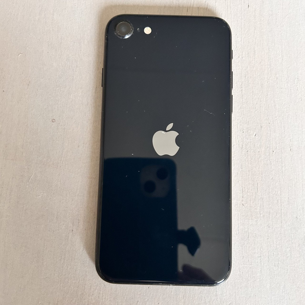 I Phone SE 128 jaar 2022