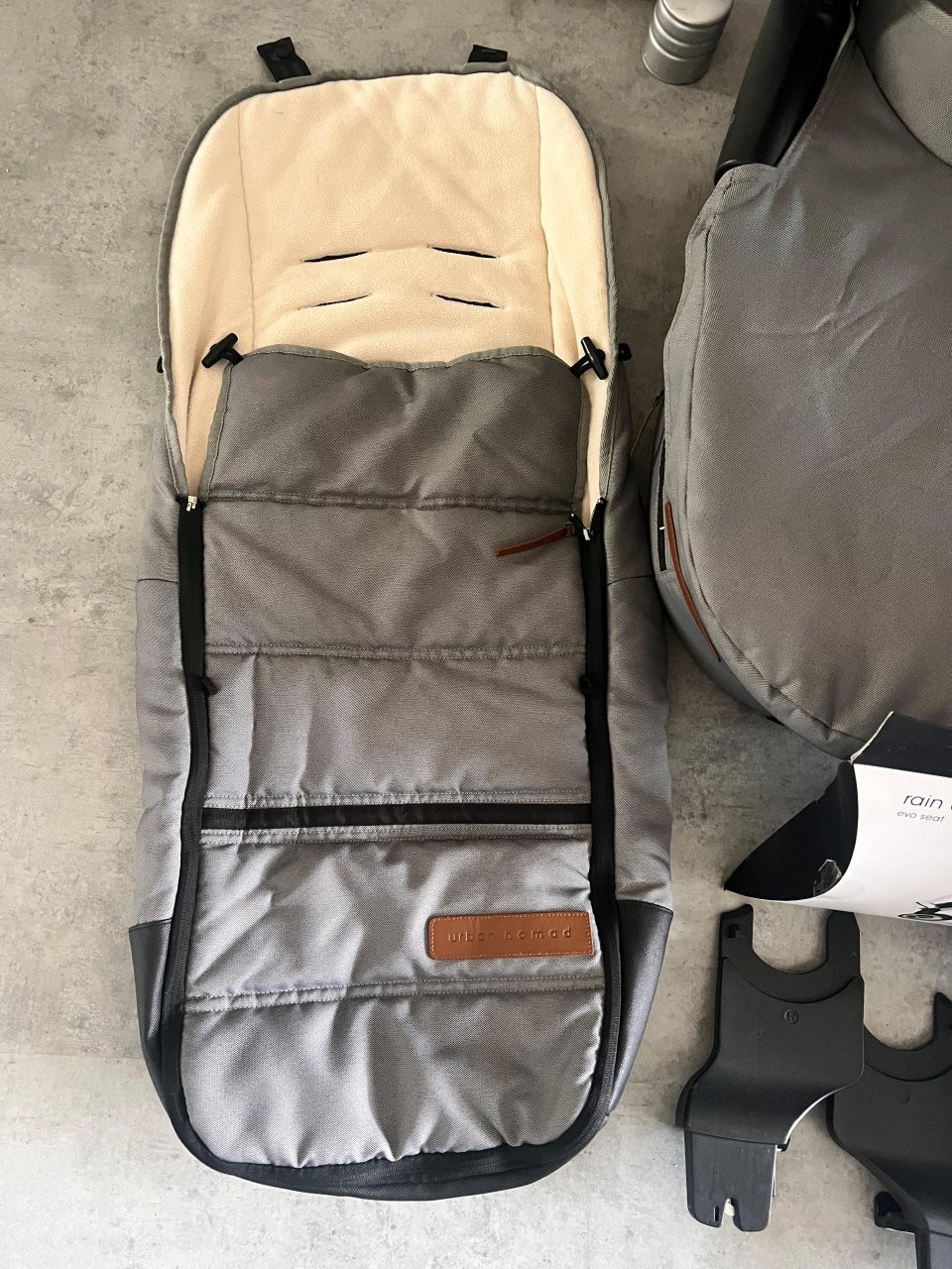 Mutsy Evo Kinderwagen – Compleet (veel extra's) & Goed Onderhouden