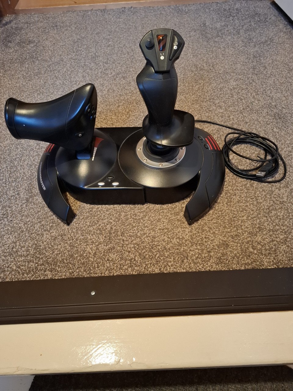Hotas t-flight thrusmaster