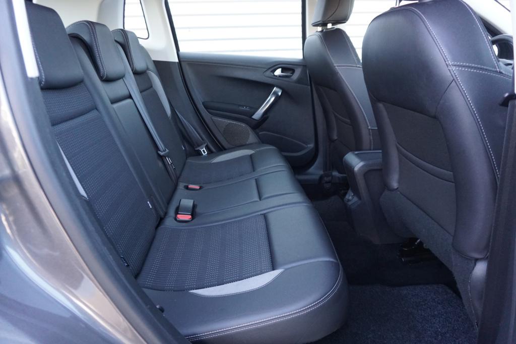 Peugeot 2008 1.2 vti allure climate / navi / cruise / parkeers. / elektr. r