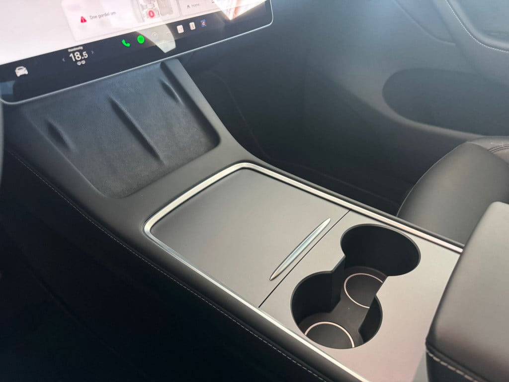 Tesla Model Y rwd 58 kwh