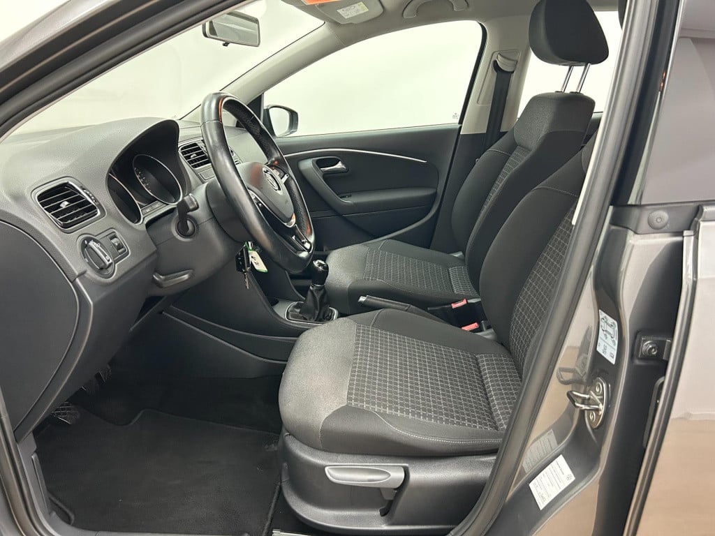 Volkswagen Polo occasion 1.2 tsi highline met airco en leuke velgen | tweed