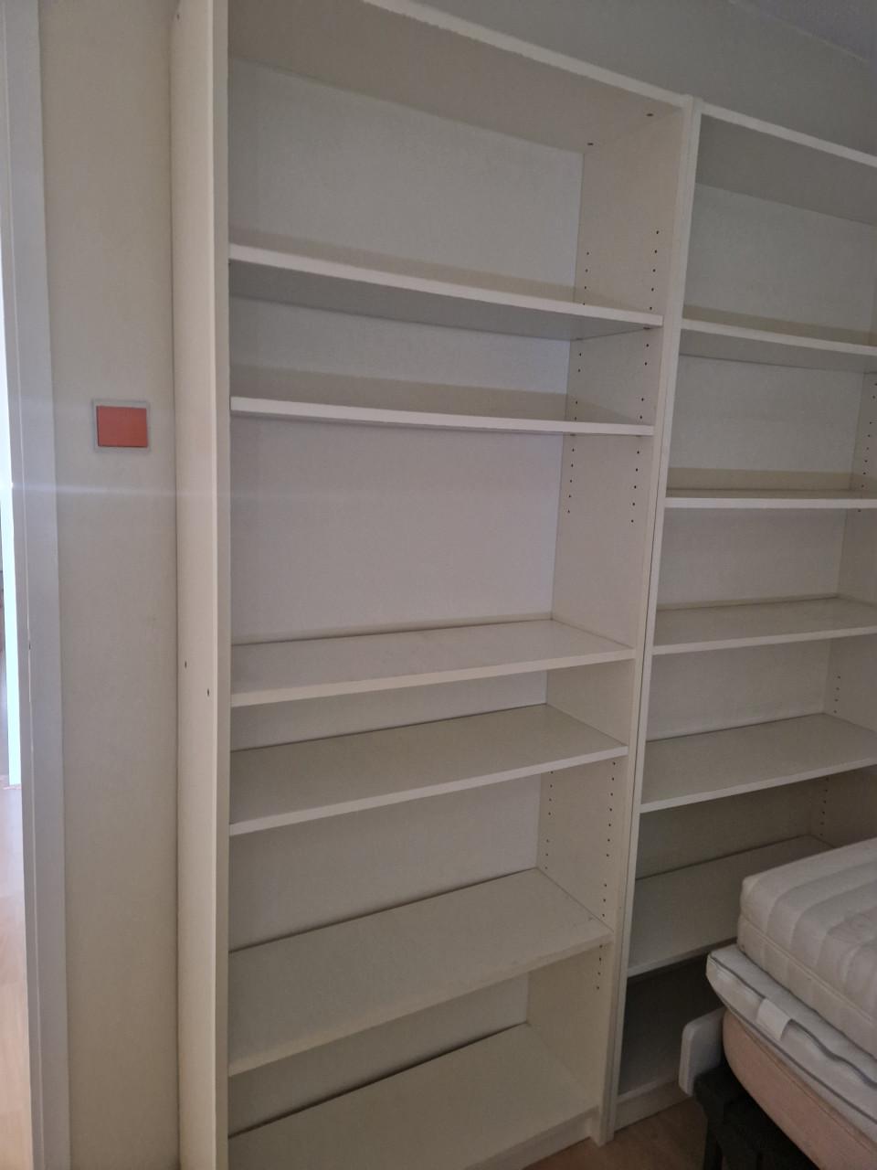 2 ikea boeken kasten