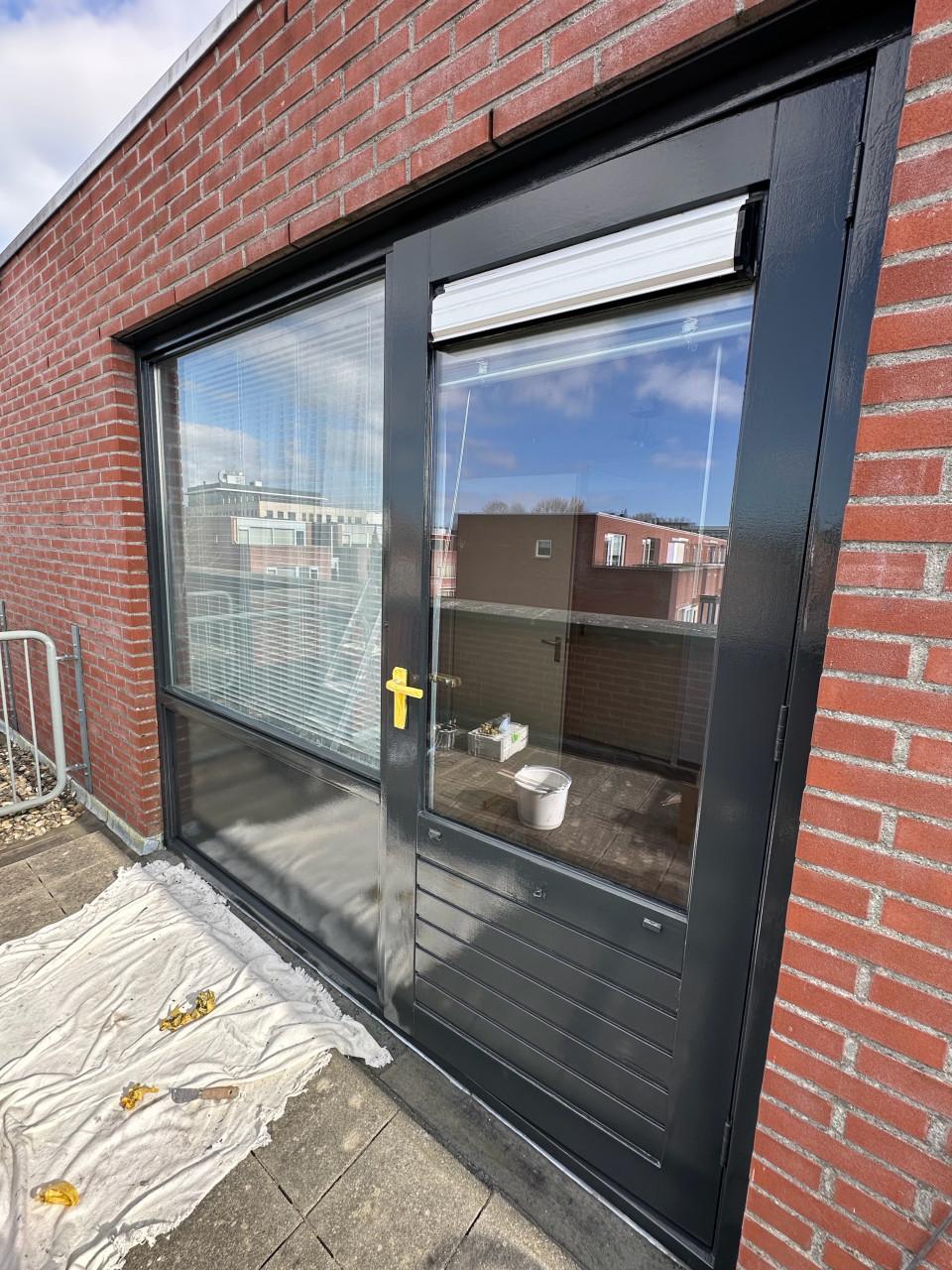 🎨 Schilder nodig in Zeeland? Strak werk voor muren, kozijnen & deuren!