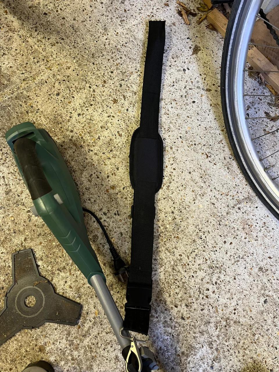 Bosch AFS 23-37 Bosmaaier Incl. mes, onkruidborstel, 6 messen en draad