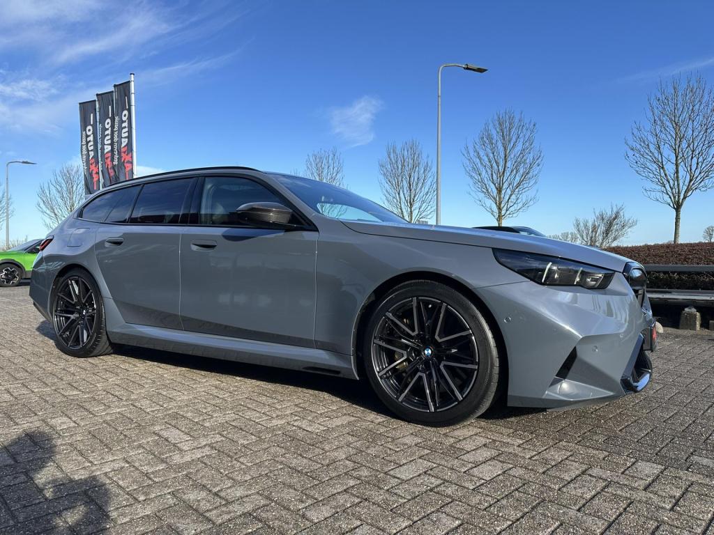 BMW M5 5-serie touring *keramisch*diverspack*comfortpack*drivass*carbon*pan