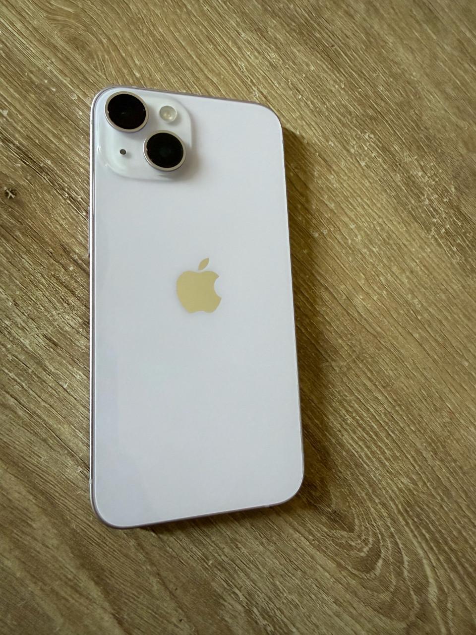 Iphone 14 paars