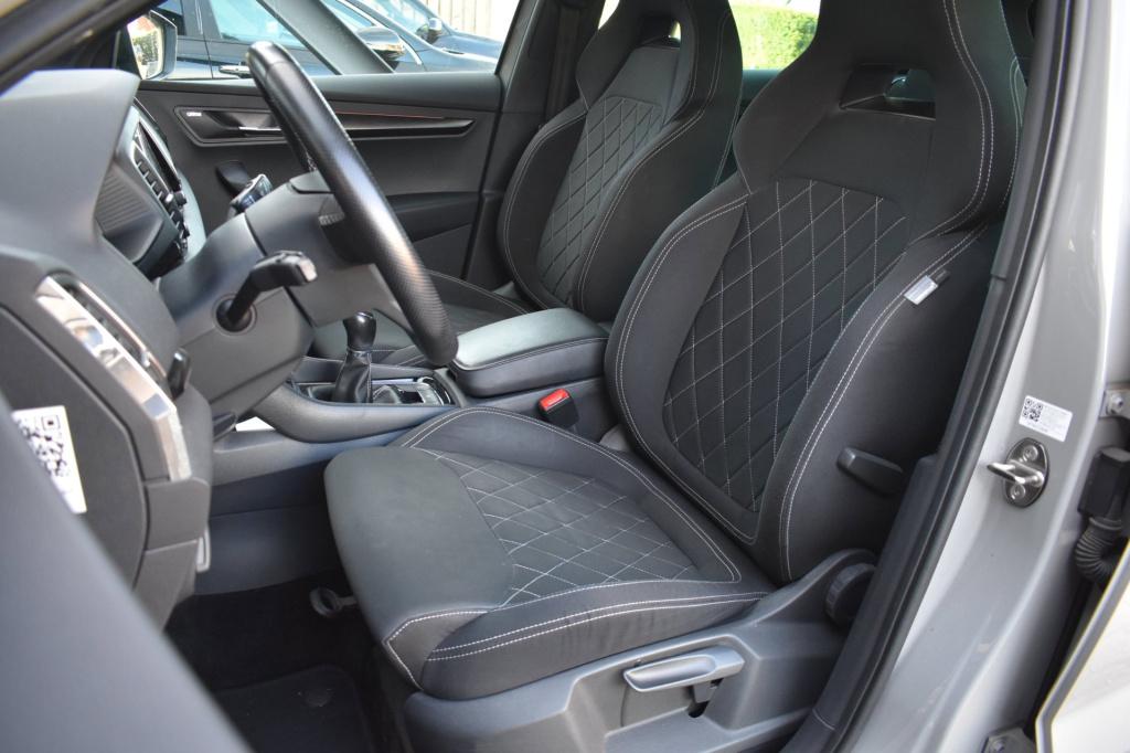 Skoda Karoq 1.5 tsi act sportline | nap | camera | stoelverwarming | apple 