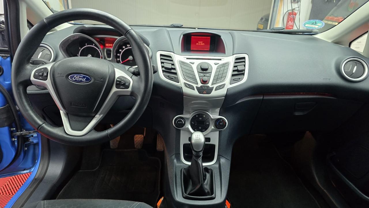 Zeer mooie Ford Fiesta 1.4 Titanium Bouwjaar: 2012