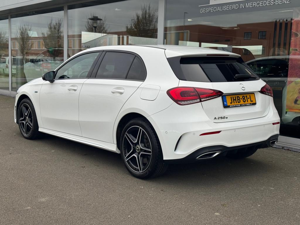 Mercedes-Benz A-Klasse 250 e business solution amg night limited automaat ,
