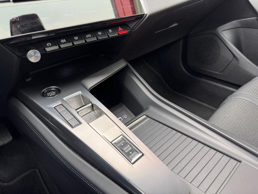 Peugeot 308 1.6 hybrid 180 allure pack business