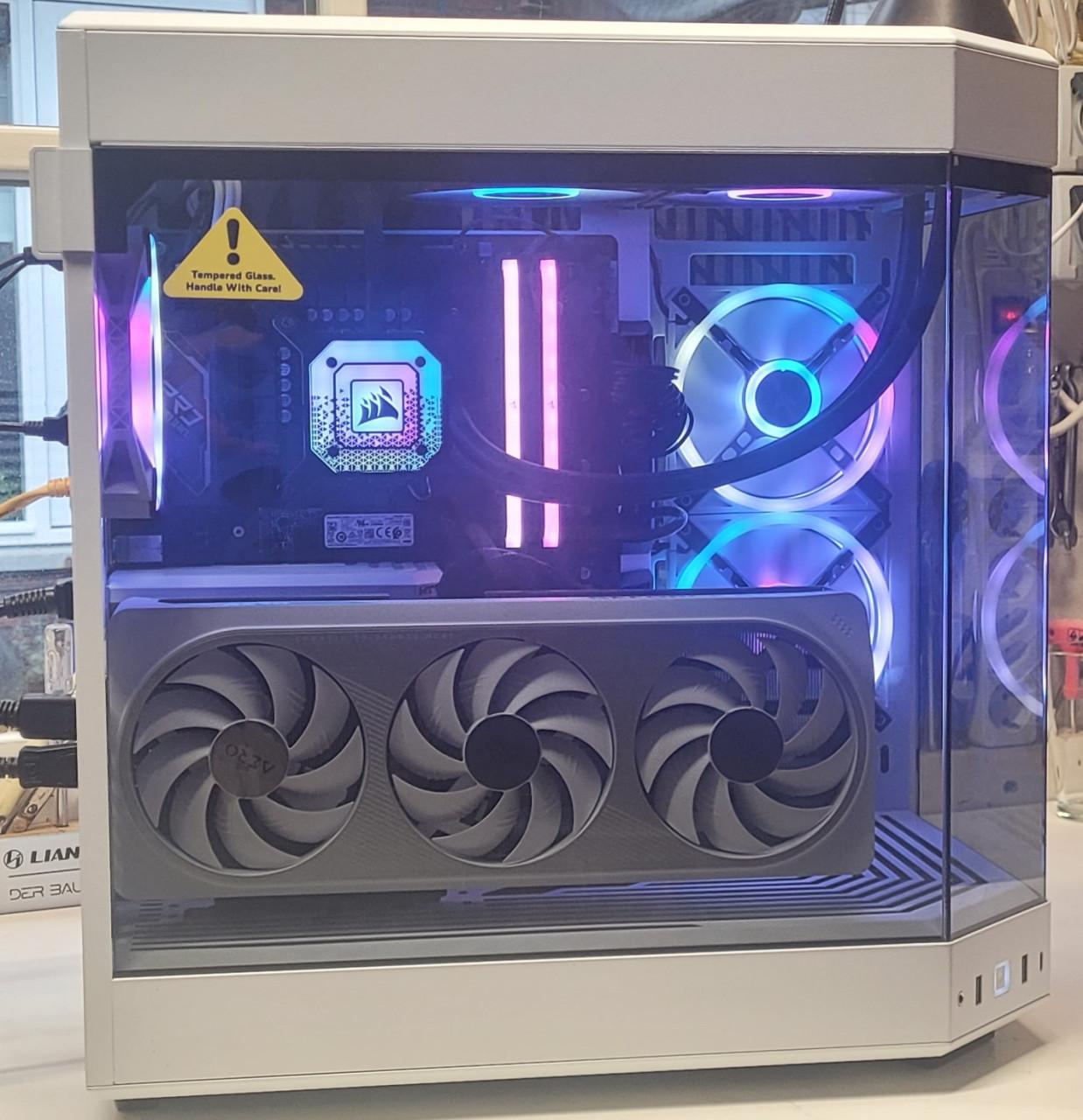 Refurbished gamePC/I5-12440/RTX 4070 Ti White Build/32GB RAM/RGB