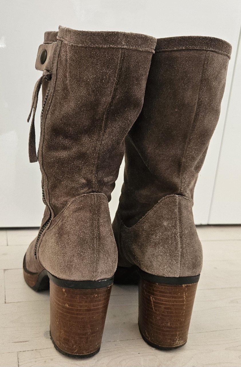 Mooie suede laarsjes