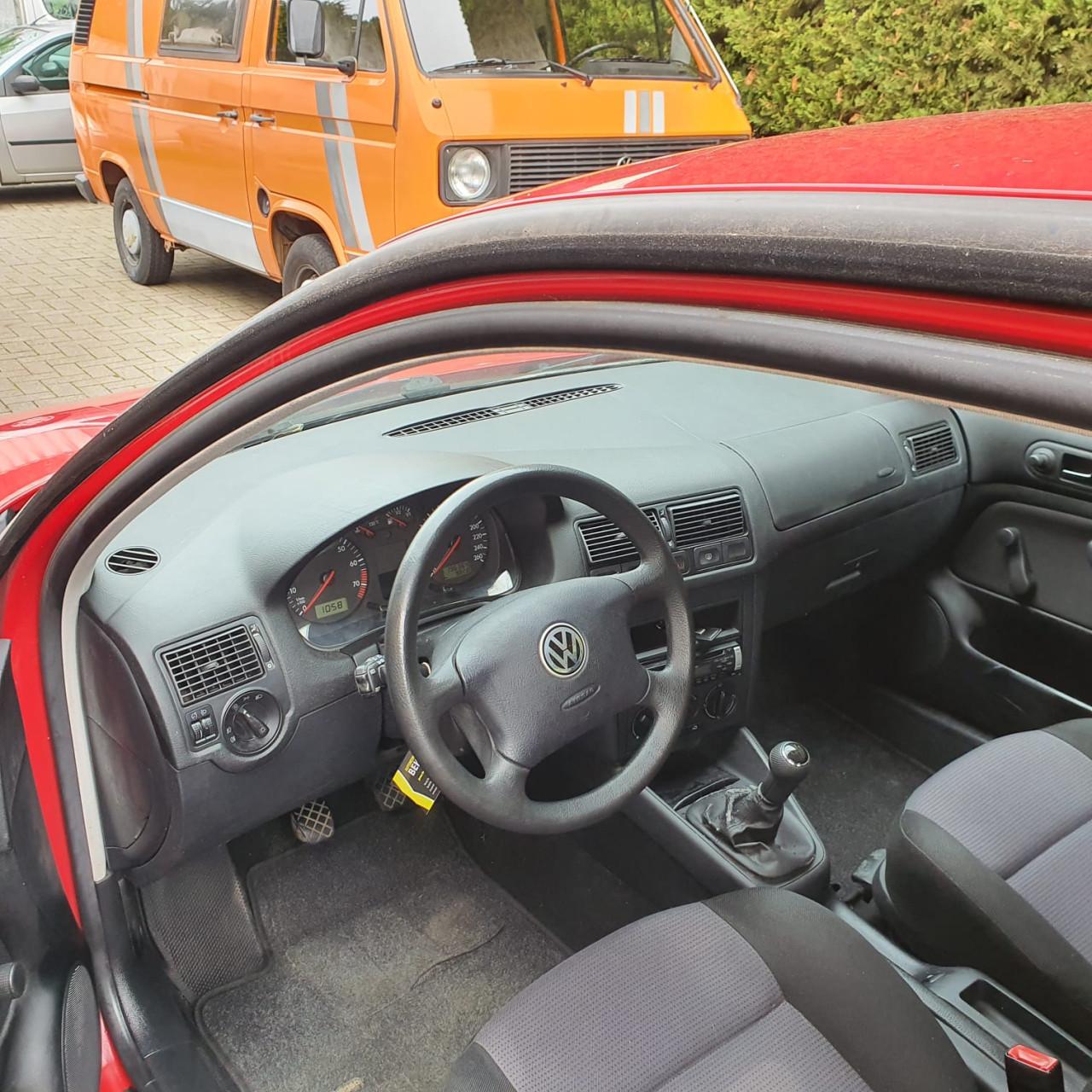 Volkswagen Golf 1.6-16v Verkocht