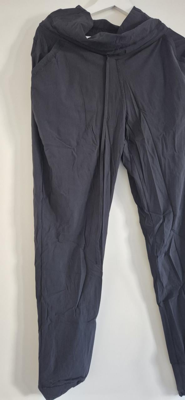 Meerdere zwangerschapsbroeken en rokken maat M