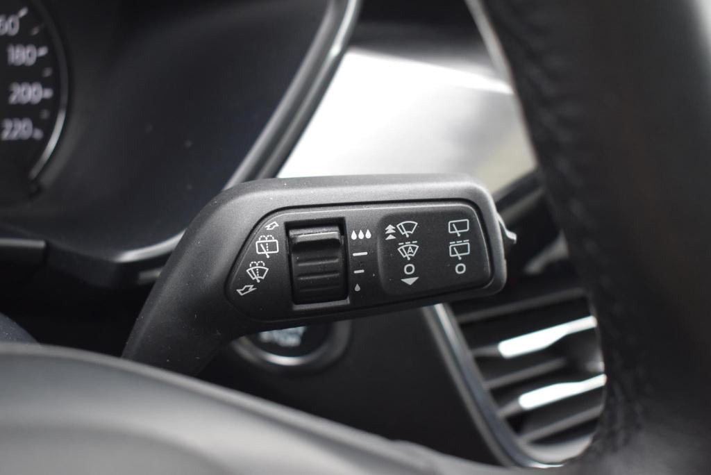 Ford Kuga 2.5 phev titanium x | climate control | adaptive cruise control |