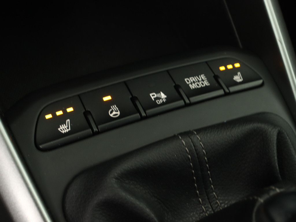 Kia Stonic 1.0 t-gdi mhev gt-line | stuur- en stoelverwarming | navigatie |