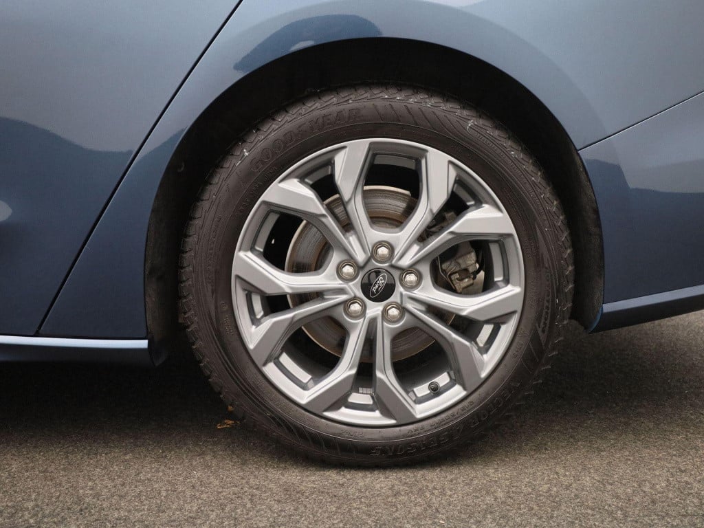 Ford Focus wagon 1.0 ecoboost hybrid st-line aut. | winterpack | climate co