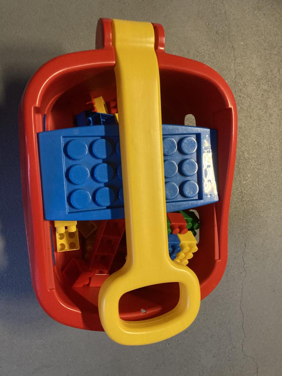 Leuke blokkenkar met 72 blokken