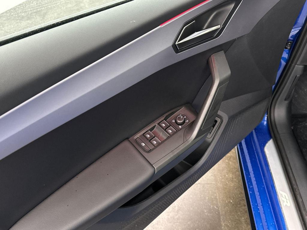 Seat Leon fr business 1.5 tsi ehybrid 150 kw / 204 pk statio