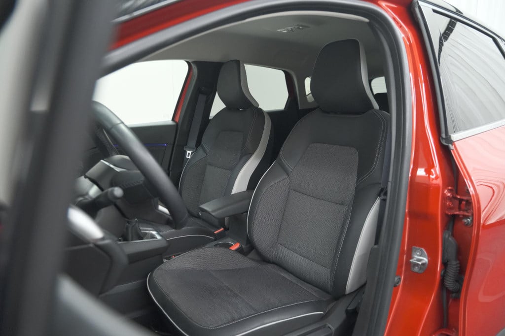 Renault Captur tce 90 techno | camera | apple carplay | navigatie | parkeer