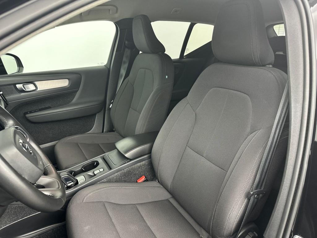 Volvo XC40 t2 129pk aut8 business pro| adap.cruise| trekhaak| camera| clima