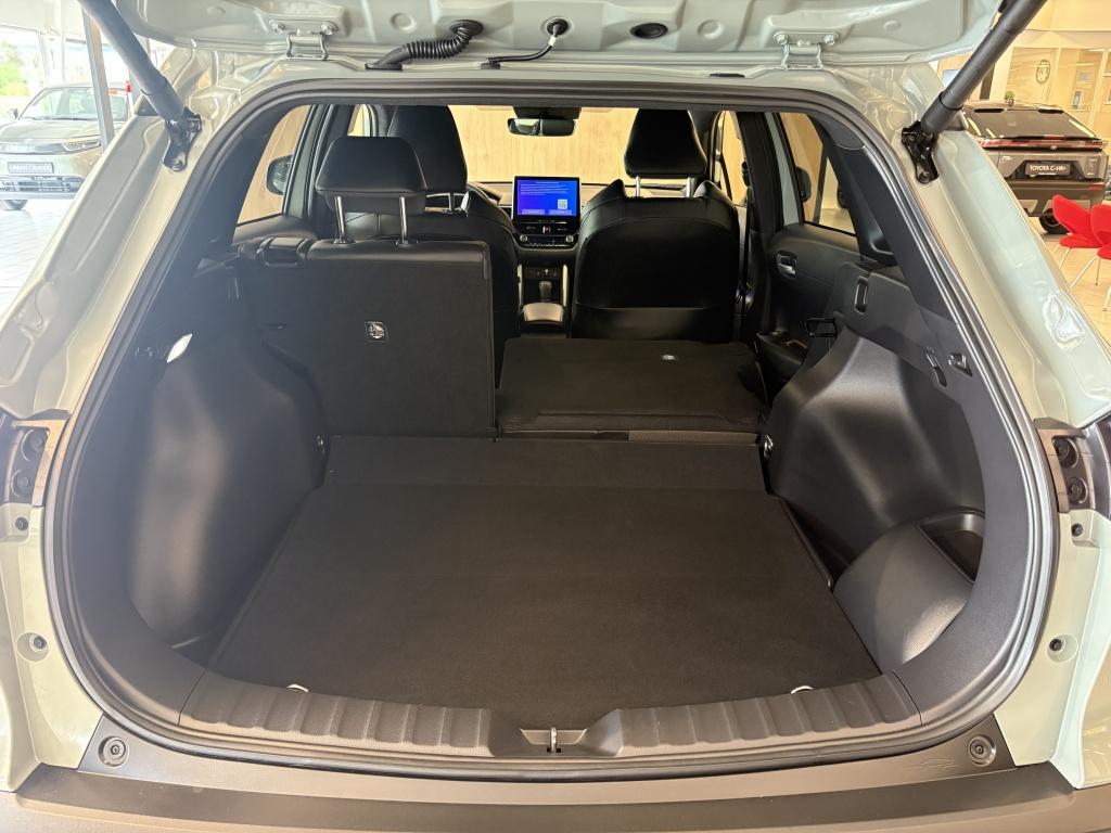 Toyota Corolla Cross hybrid 200 style