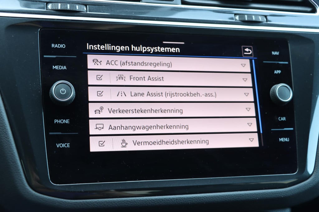 Volkswagen Tiguan 1.4 tsi ehybrid r-line business + 245pk dsg6