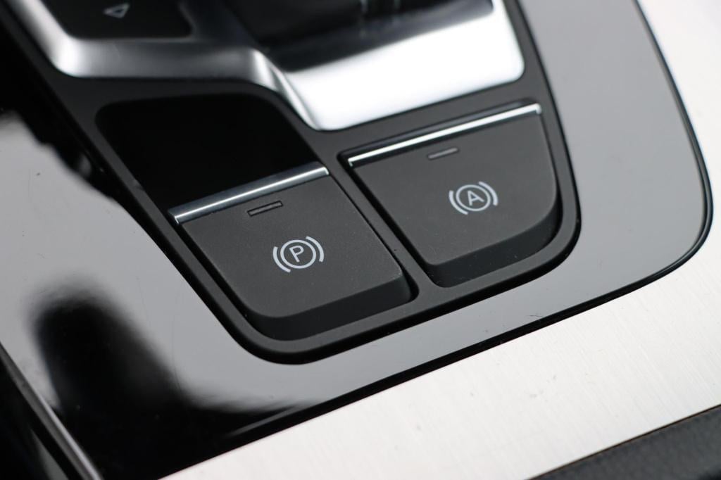 Audi Q5 50 tfsi e s edition competition 265pk s tronic | stoelverwarming | 