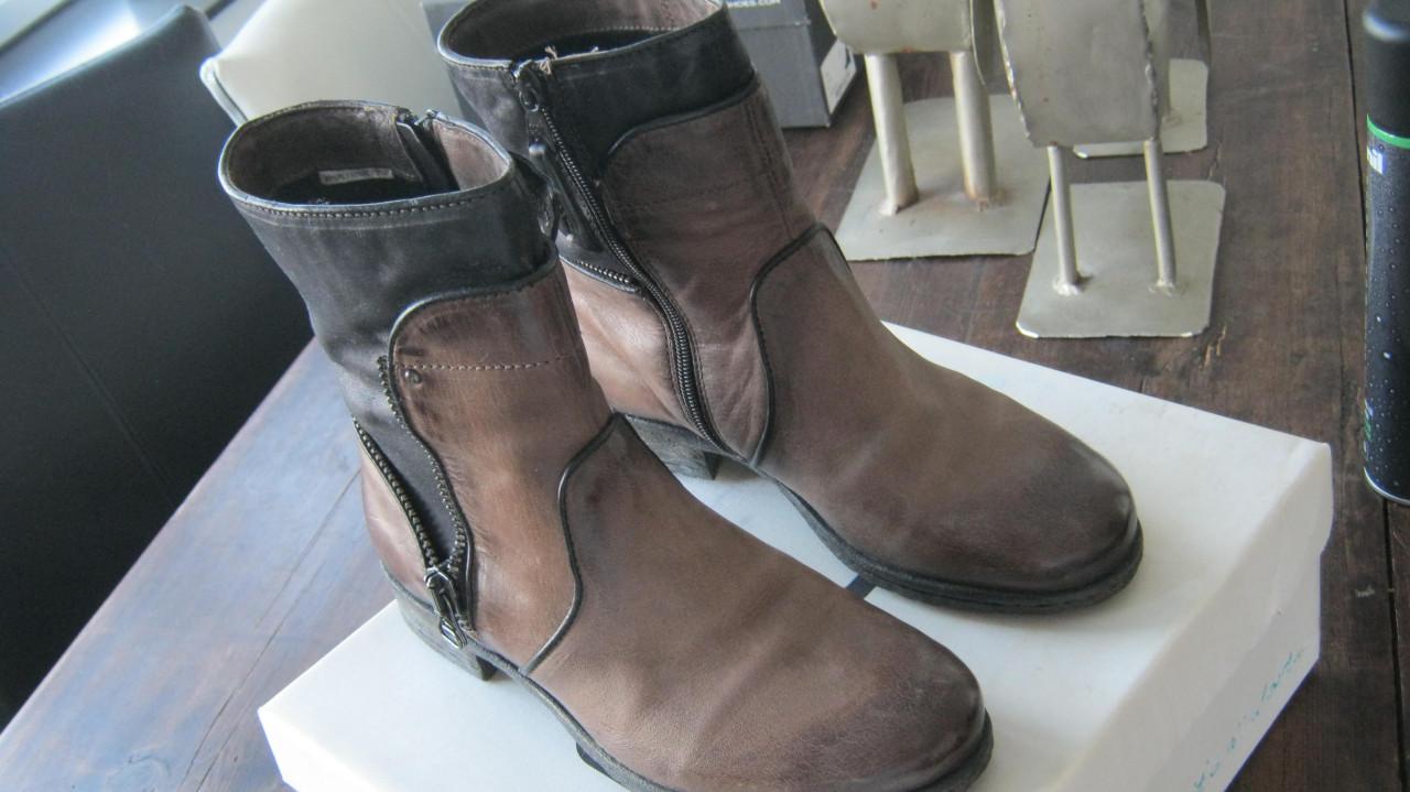 NIEUW LAARZEN MAAT 37 VOOR 50 EURO