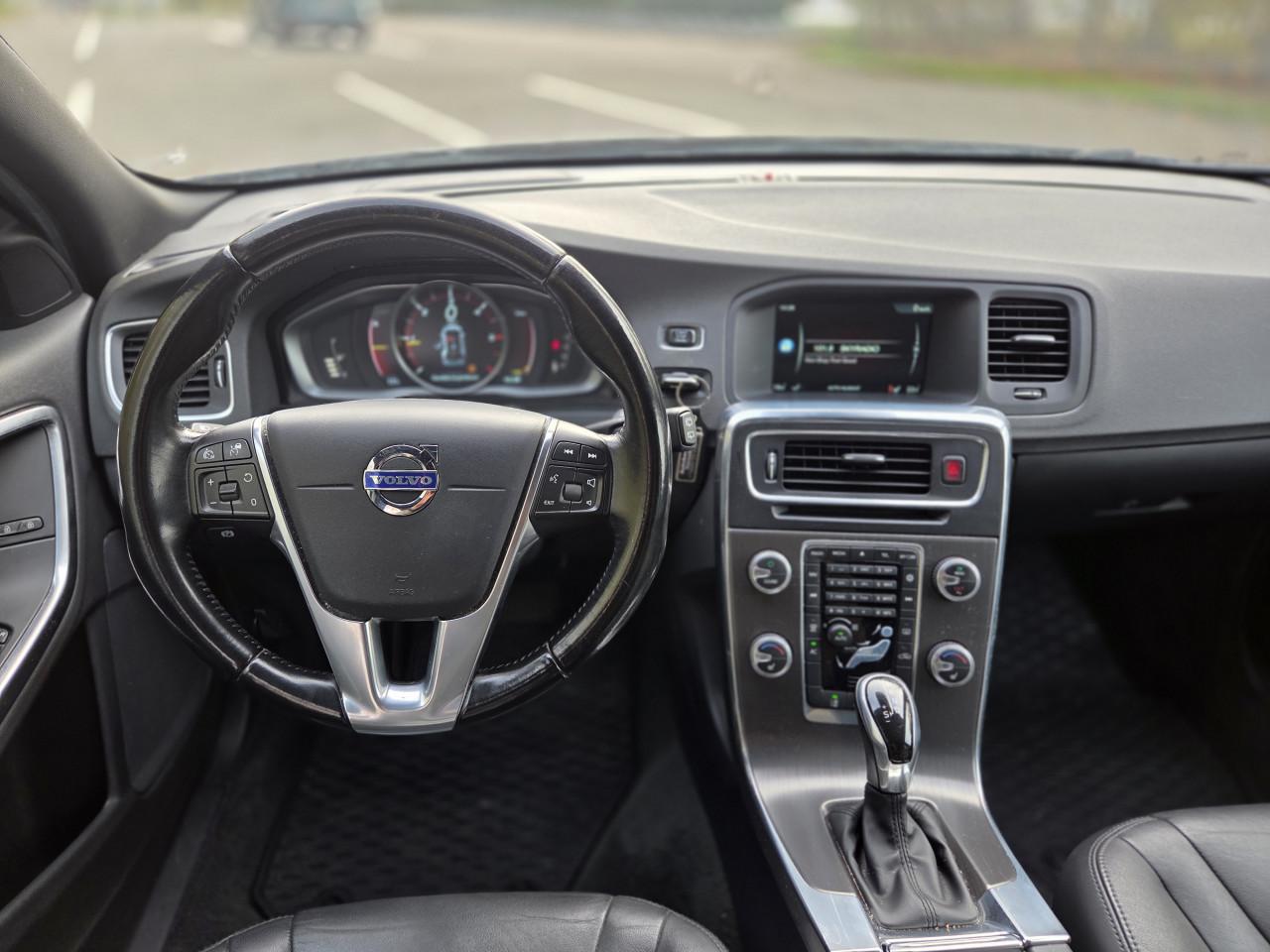 Volvo V60 D2 115pk Start/stop Powershift 2014 Blauw